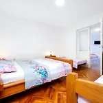 Near Beach And Rovinj Center 11