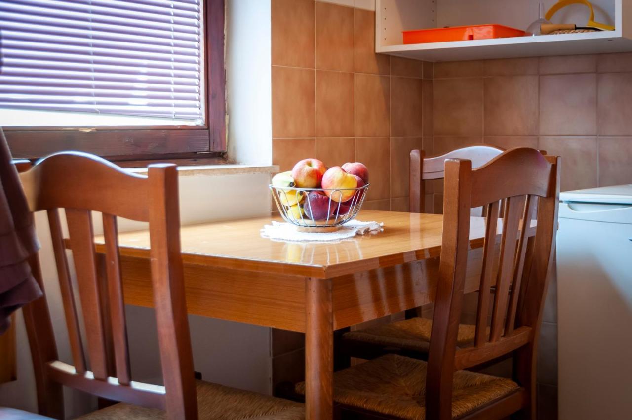 Near And Center 11 Apartman *